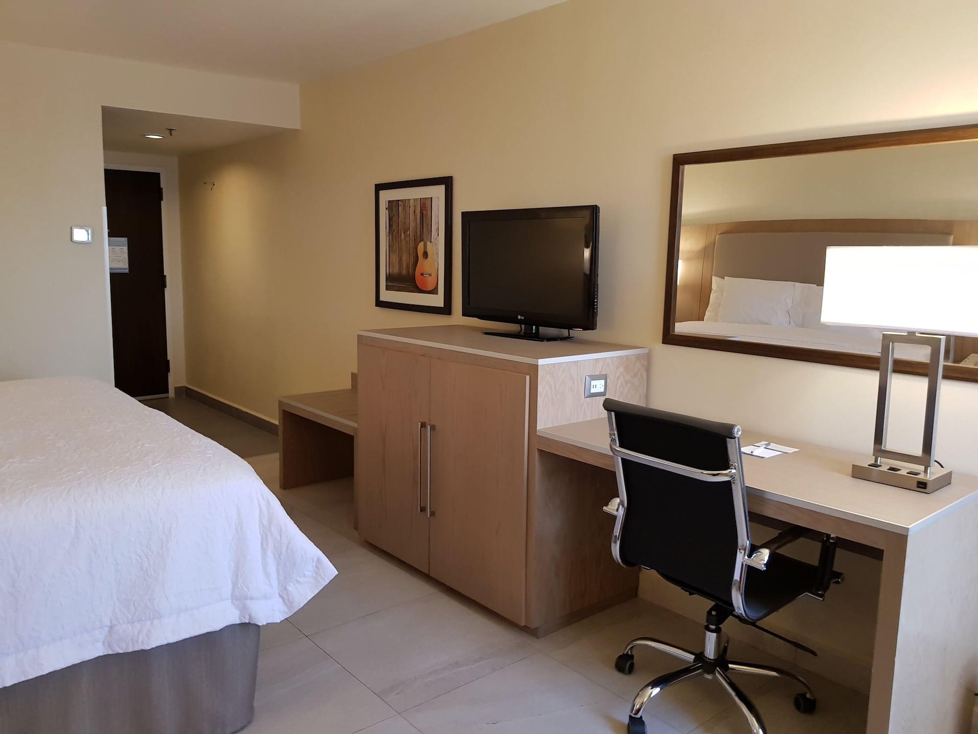 Hampton Inn Monterrey-Airport Apodaca Exterior foto